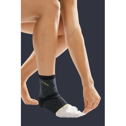 Ортоза за скочен зглоб со силиконско перниче Levamed