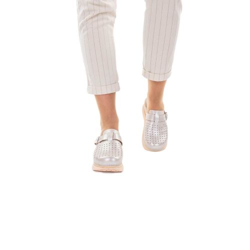 Кломпa со перниче од мемори пена