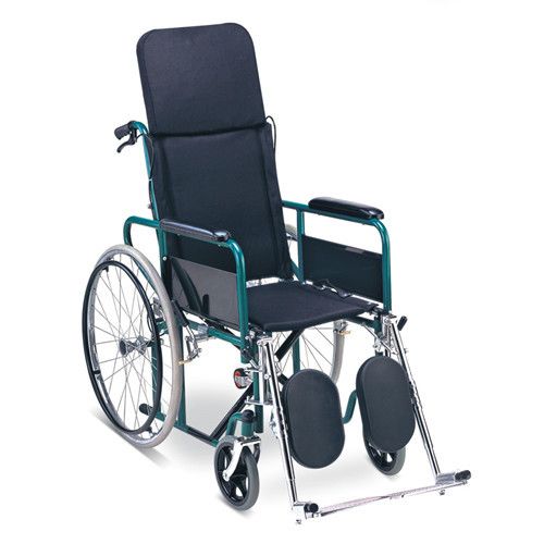 Karrocë invalidore universale me mbështetëse lëvizëse dhe pedale të cilat rregullohen - standarde