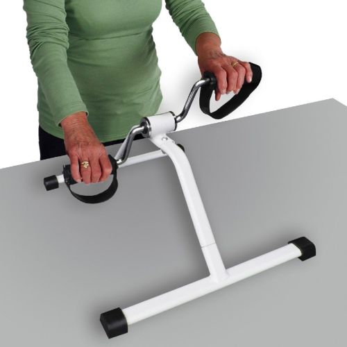 АКТИВЕН ВЕЖБАЧ СО ПЕДАЛИ