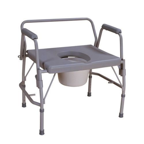 Тоалетно помагало со капак со носивост до 225 кг