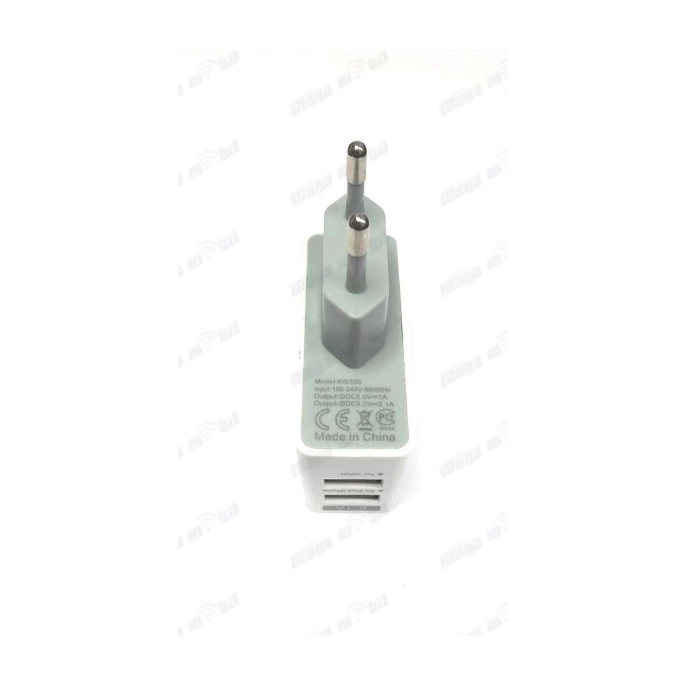 Polnac 220V Univerzalen 2USB 2A Extreme.
